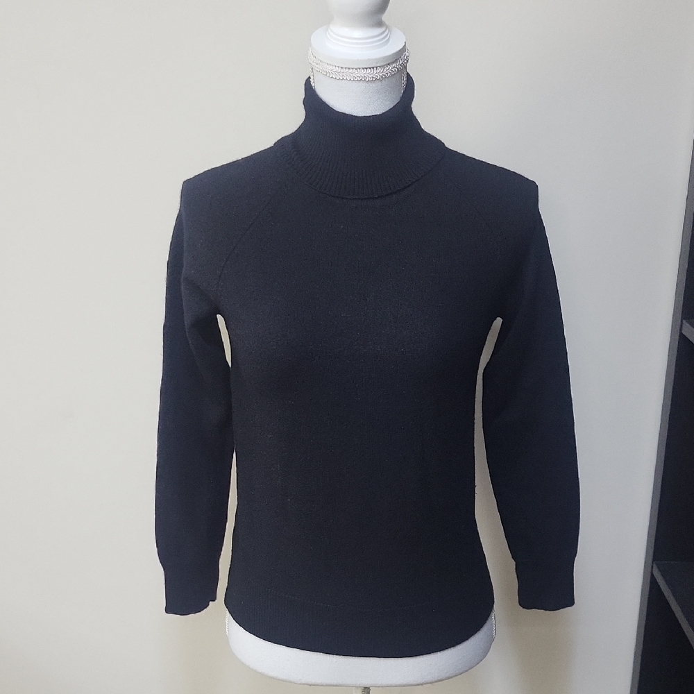 KNITTONS Black Ribbed at Neck Hem Cuffs Dense Knit Sweater